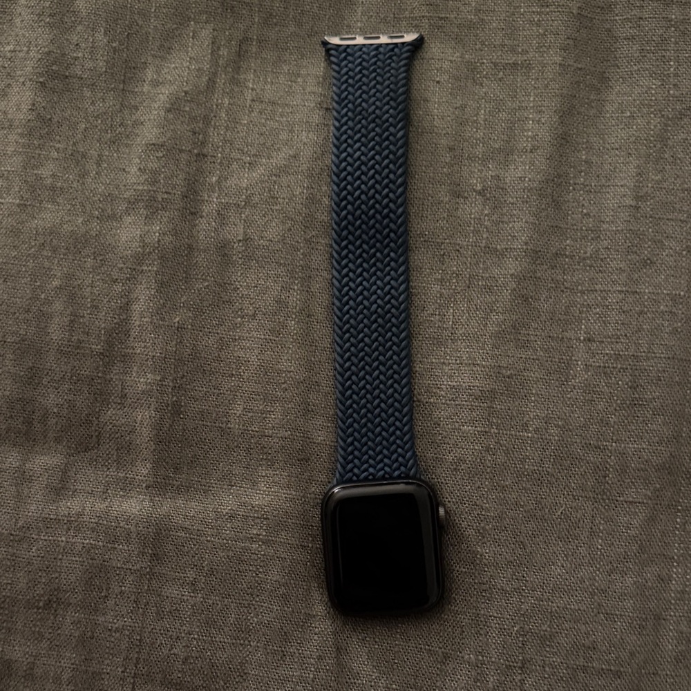 Apple Watch SE 40mm (face only)